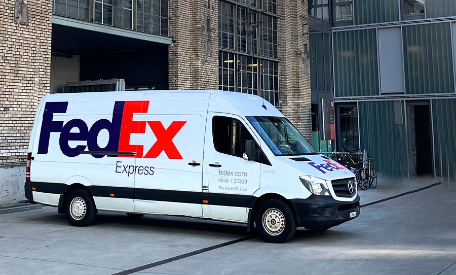 Poppers Delivery Service to the USA